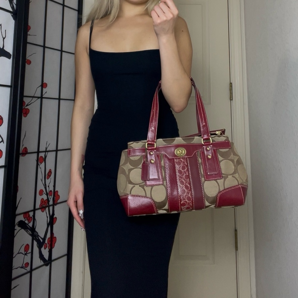 Coach Hampton Jacquard Large Signature Stripe Canvas Red Leather Shoulder Bag